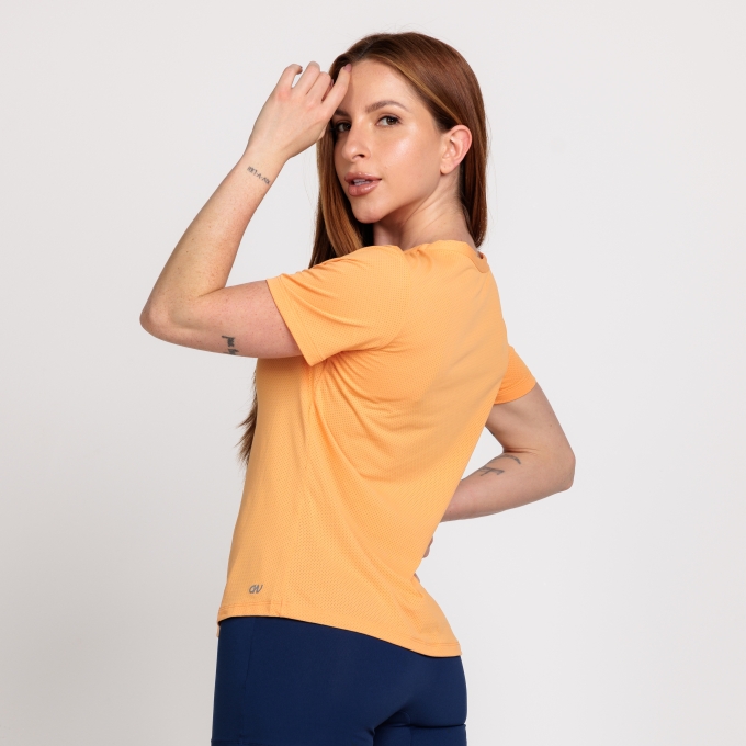 BLUSA PRO DRY LARANJINHA